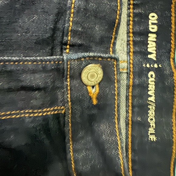 ☀️Old Navy Blue Jean Shorts with Cuffed Hem and Light Stitching🌴 - Picture 2 of 6